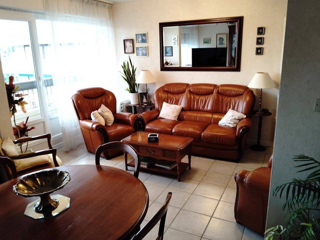 Appartement à SAINT-ETIENNE