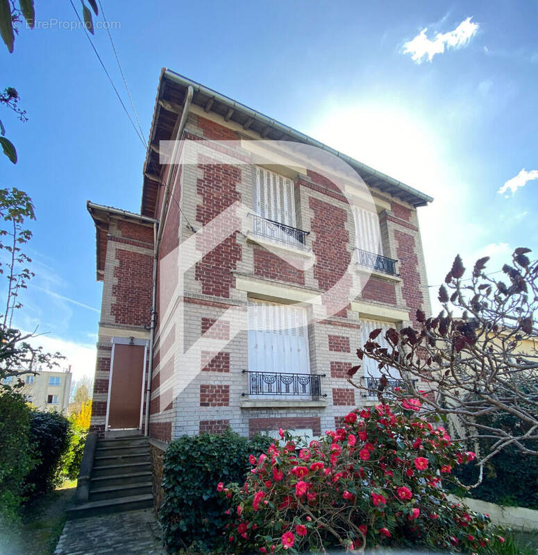 Maison à LE BOURGET