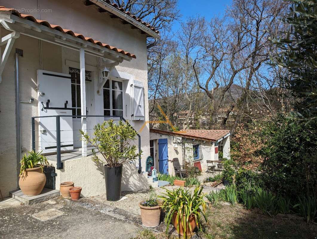 Maison à DIEULEFIT
