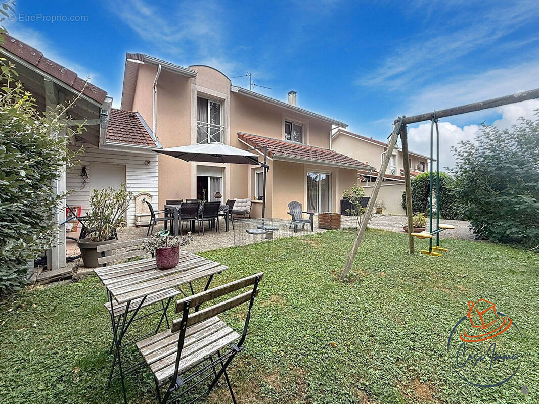 Maison à PREVESSIN-MOENS