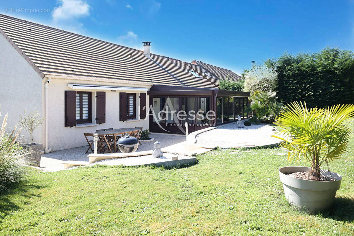 Maison à COURPALAY