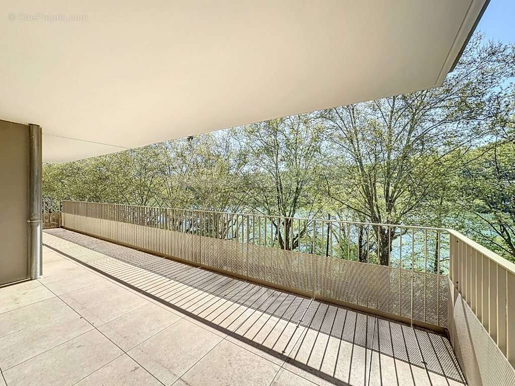 Appartement à LYON-9E