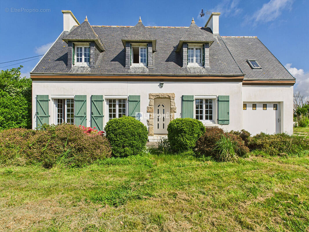 Maison à PLOZEVET