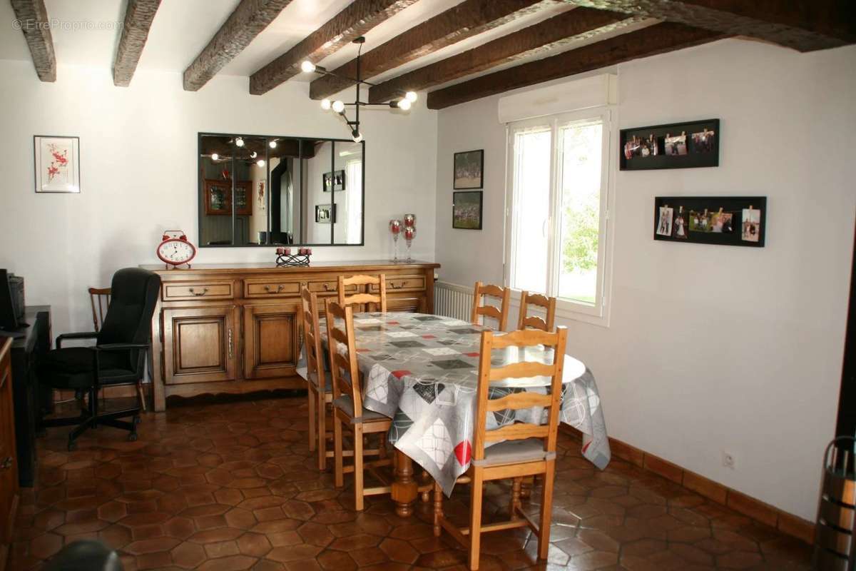 Maison à CRUGUEL