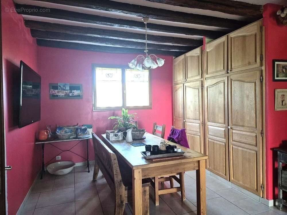 Maison à BEAUNE-LA-ROLANDE