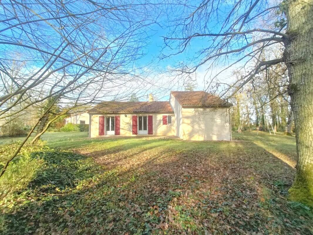 Maison à VOUILLE