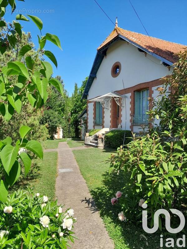 Photo 1 - Maison à BEAUMONT-DU-GATINAIS