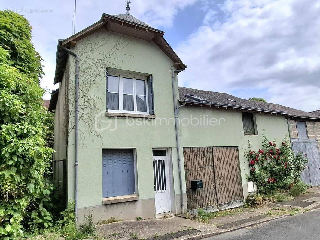 Maison à CHATEAU-RENAULT
