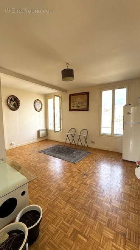 Appartement à SAINT-MAUR-DES-FOSSES