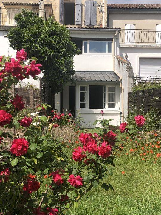 Maison à PAUILLAC
