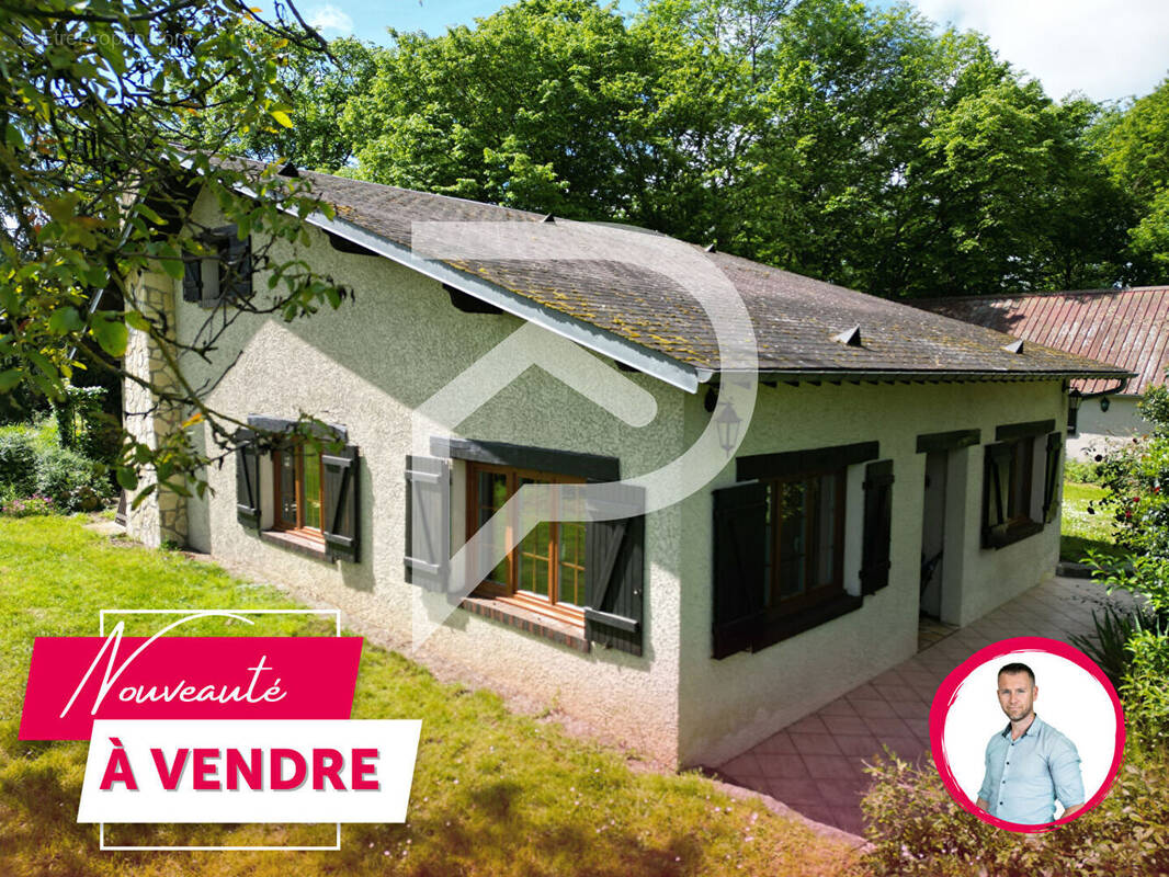 Maison à CHERISY