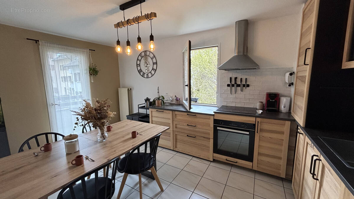 Appartement à MEYTHET