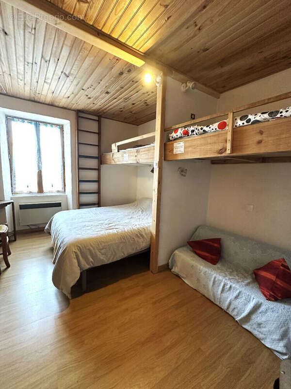 Appartement à EGAT