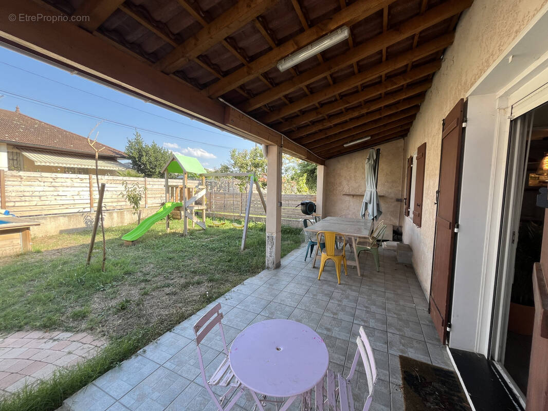 Maison à VAULX-EN-VELIN