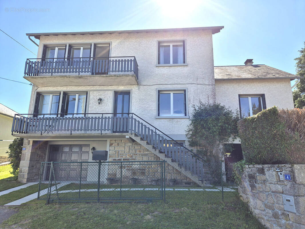 Maison à TREIGNAC