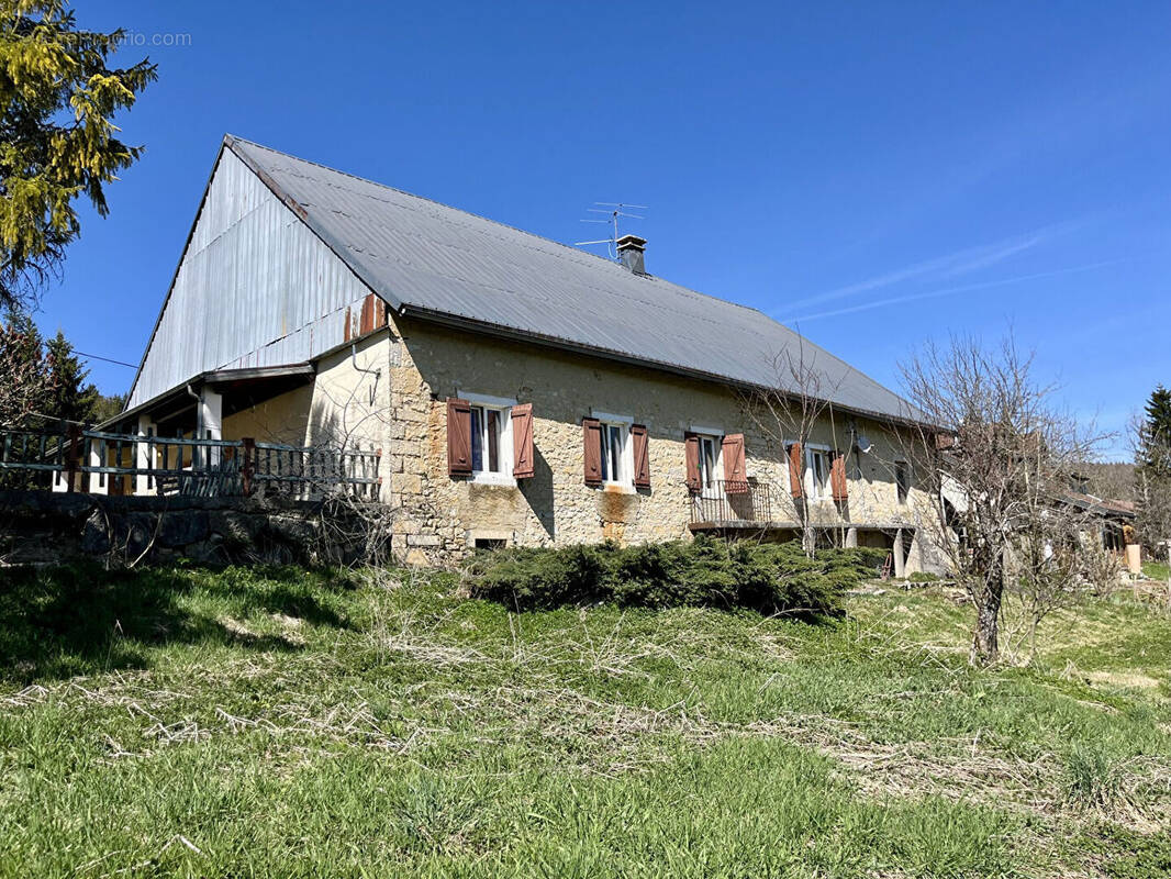 Maison à FONCINE-LE-HAUT