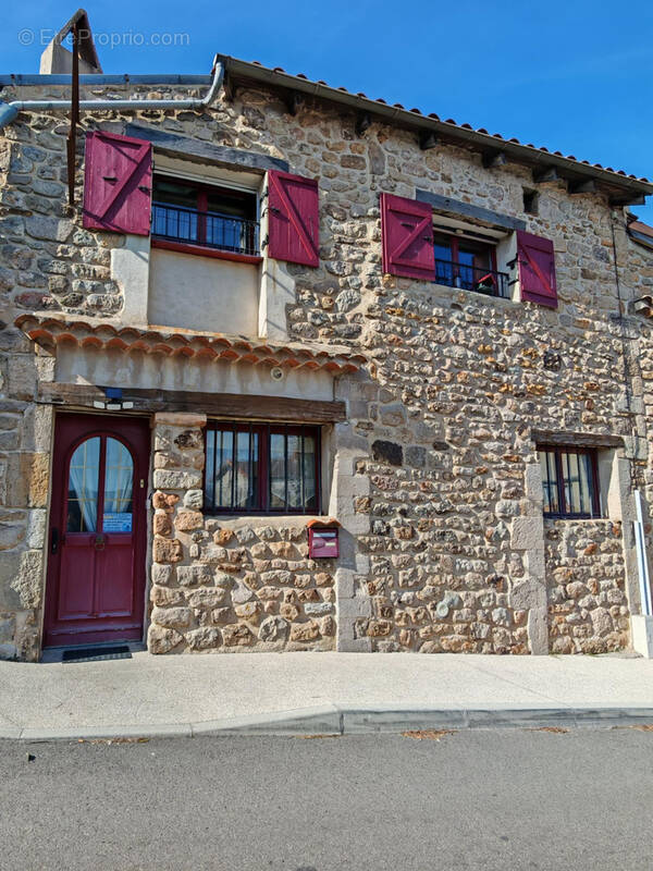 Maison à VERNOUX-EN-VIVARAIS