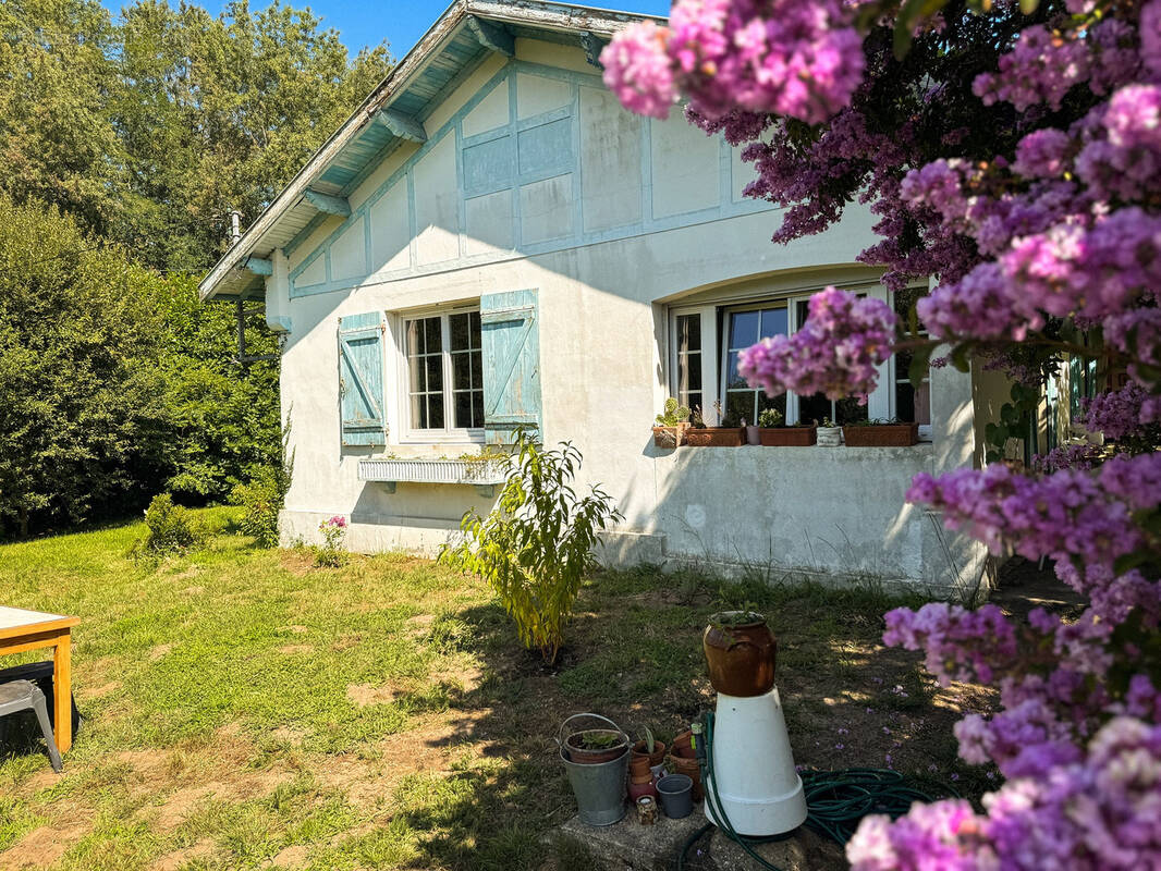 Maison à MEZOS