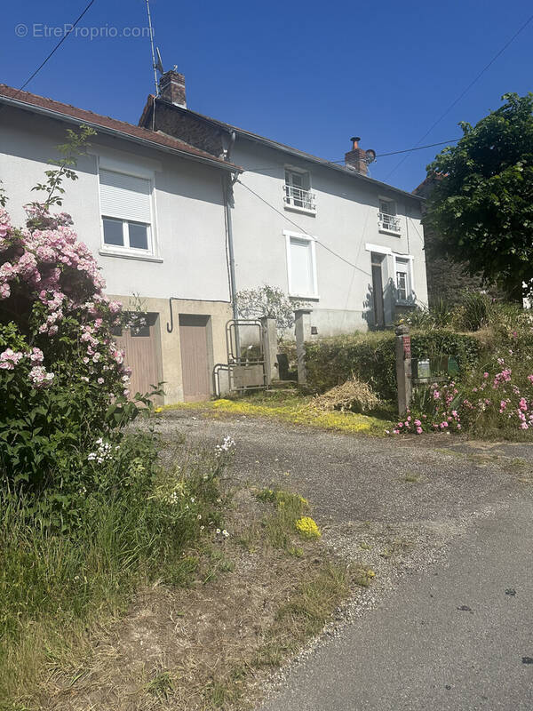 Maison à LINARDS