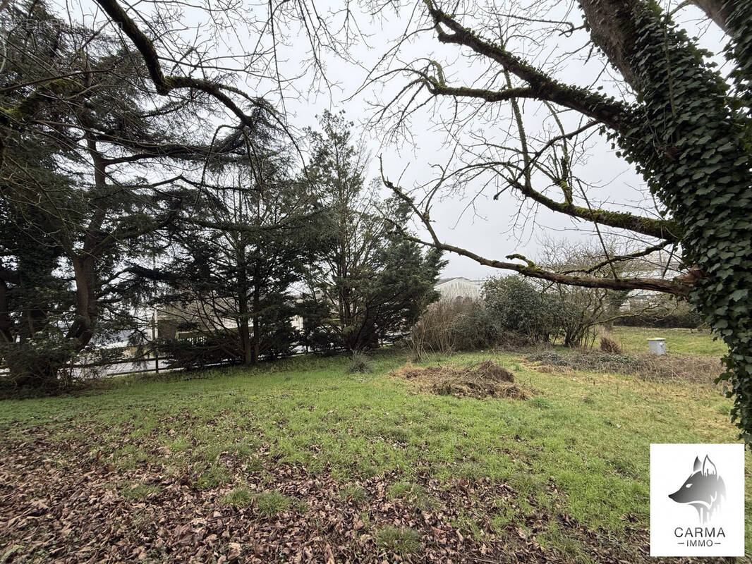 Terrain à SAINT-OUEN