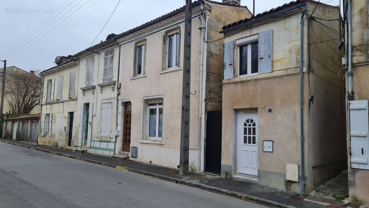 Maison à COGNAC