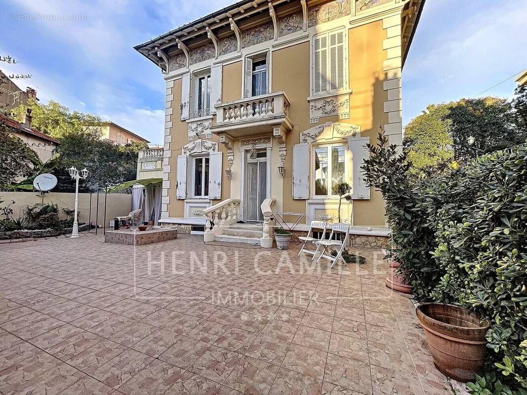 Maison à CANNES