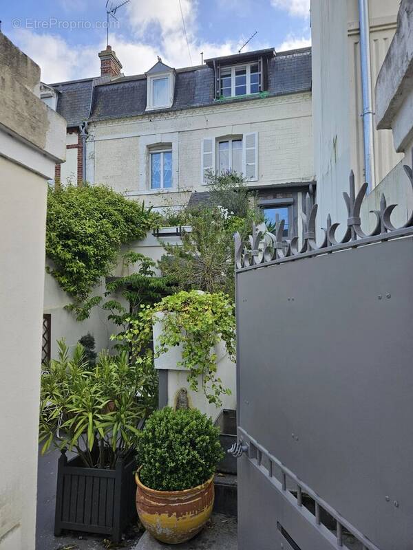 Maison à TROUVILLE-SUR-MER