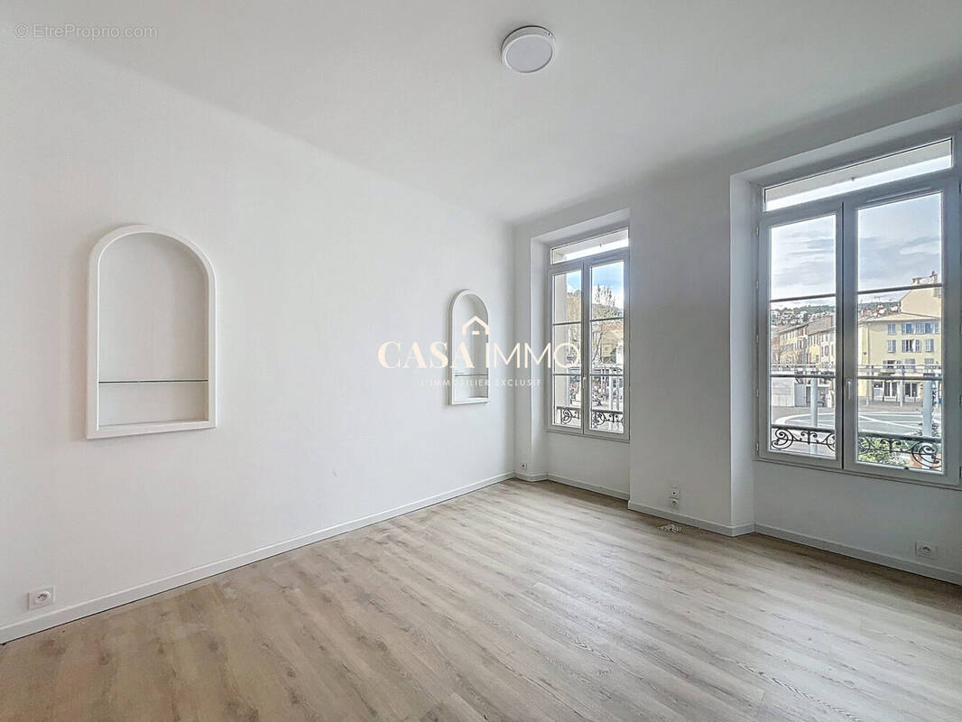 Appartement à HYERES