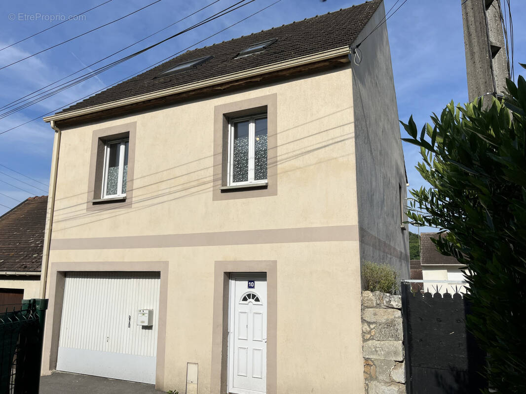 Maison à PONT-SAINTE-MAXENCE