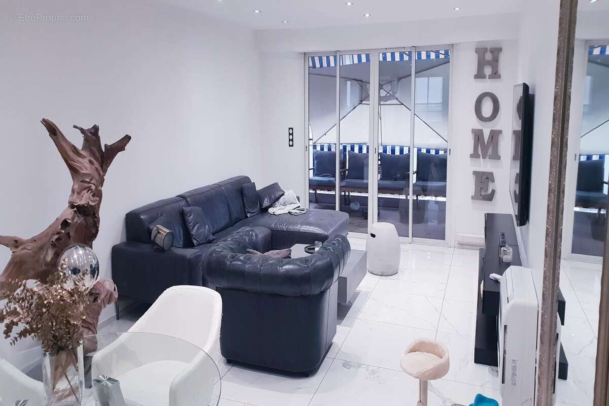 Appartement à LE CANNET