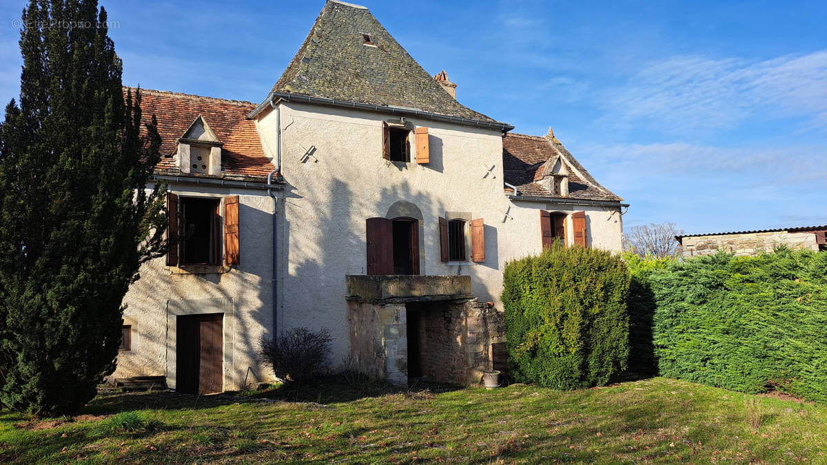 Maison à PUYLAGARDE