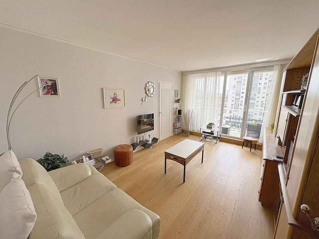 Appartement à EPINAY-SUR-SEINE