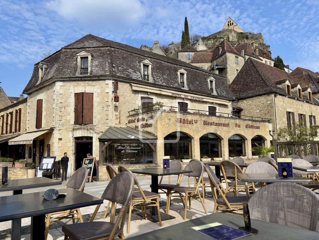 Commerce à BEYNAC-ET-CAZENAC