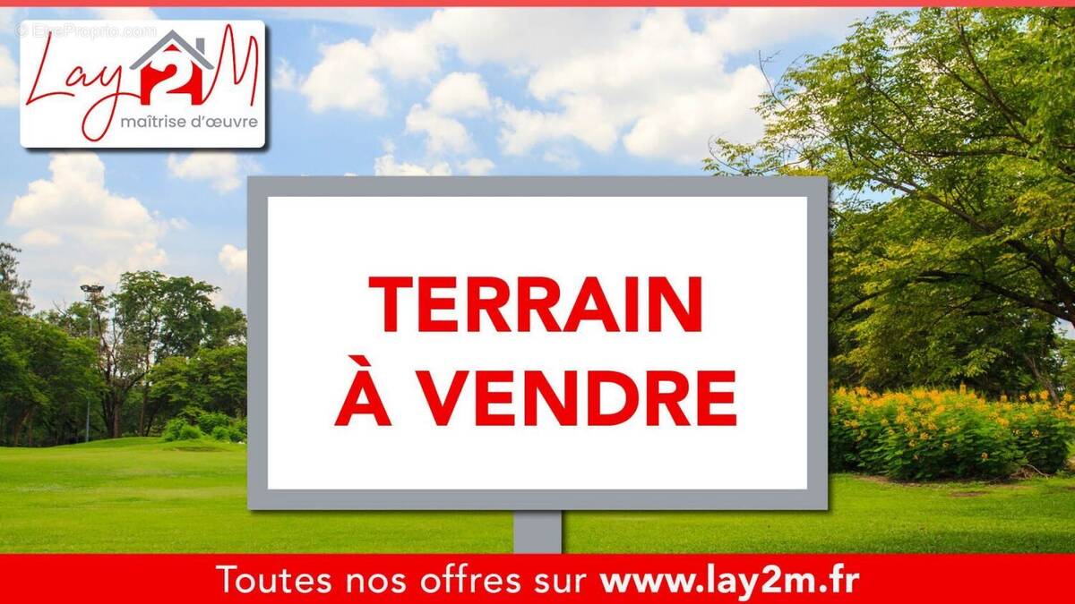 Terrain à ANGLES