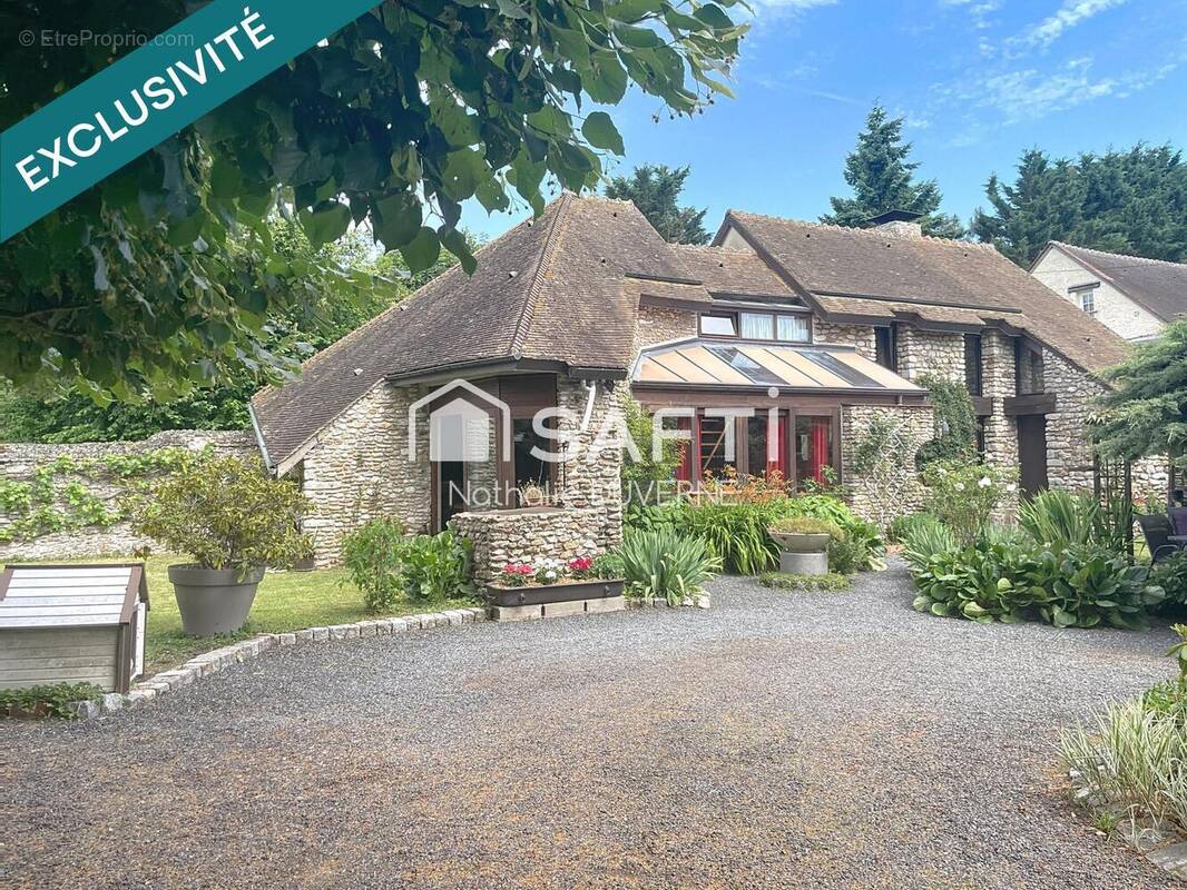 Photo 1 - Maison à ETRECHY