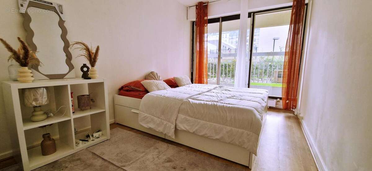 Appartement à PARIS-19E