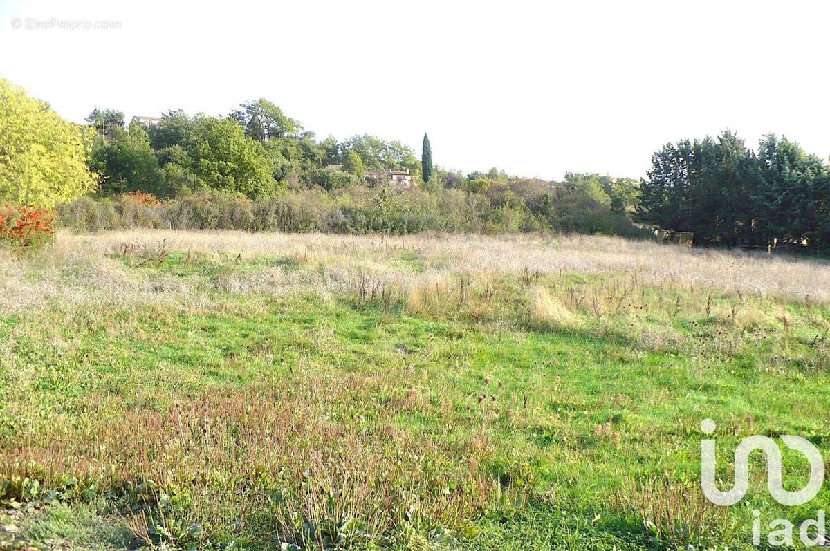 Photo 1 - Terrain à PIERREVERT