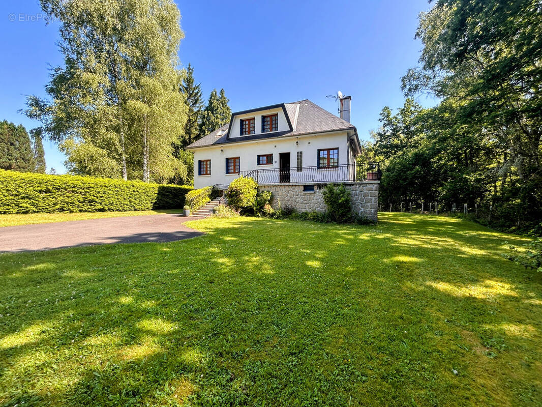 Maison à USSEL