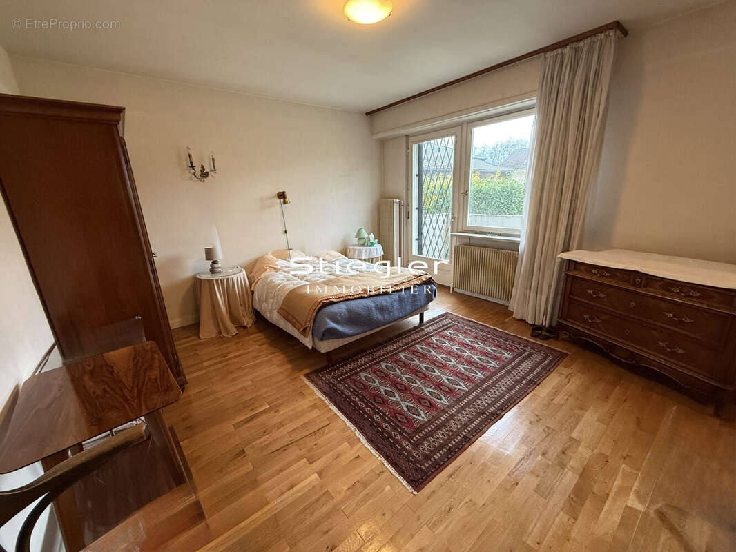 Chambre 1 - Maison à ILLKIRCH-GRAFFENSTADEN
