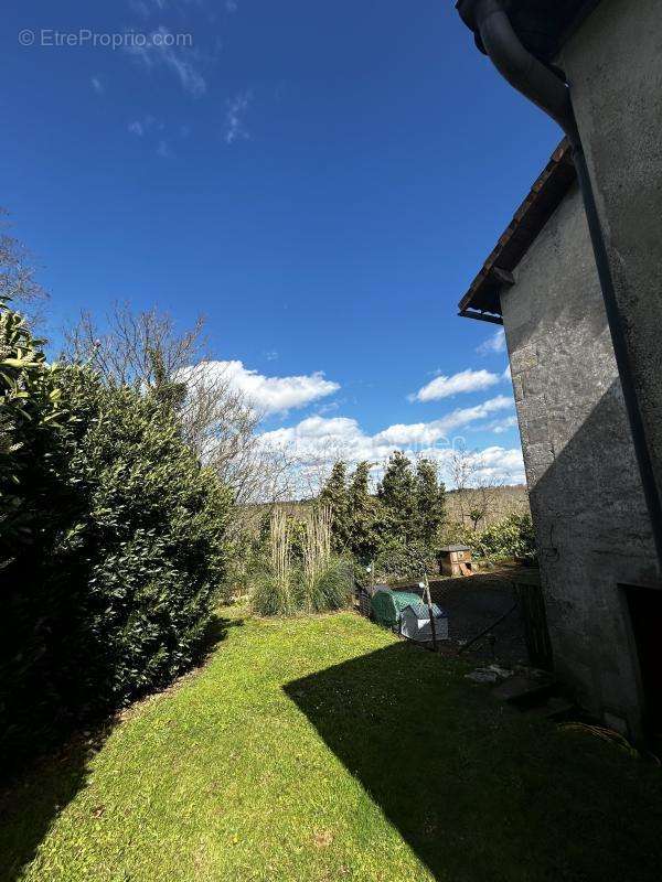 Maison à TAIZE-AIZIE