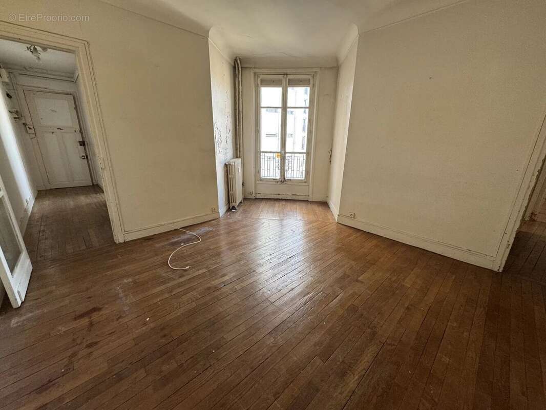 Appartement à PARIS-19E