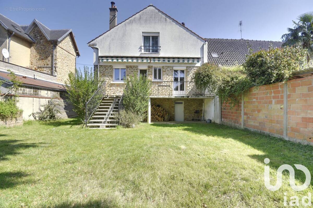 Photo 1 - Maison à VAIRES-SUR-MARNE