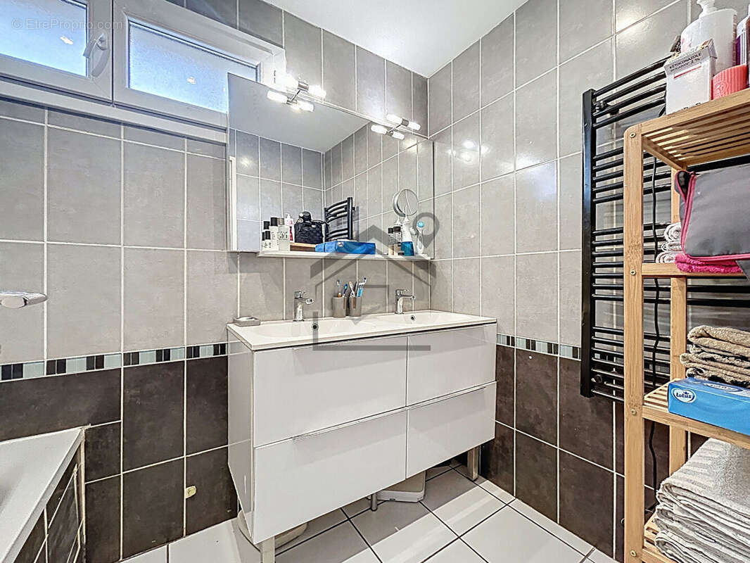 Appartement à MARSEILLE-13E