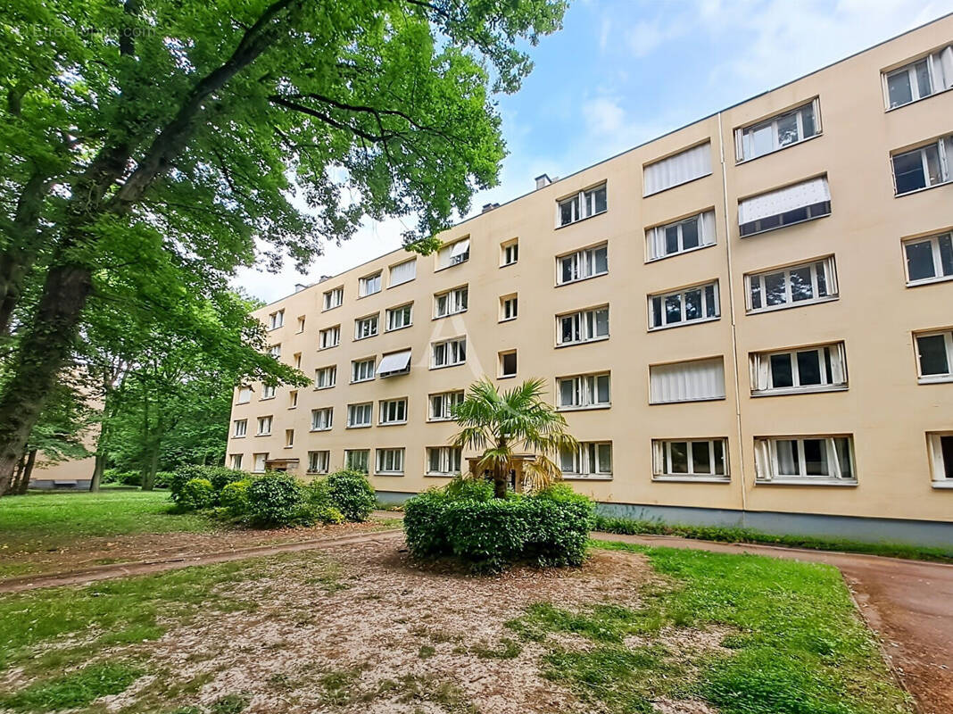 Appartement à SAINT-GERMAIN-LES-ARPAJON