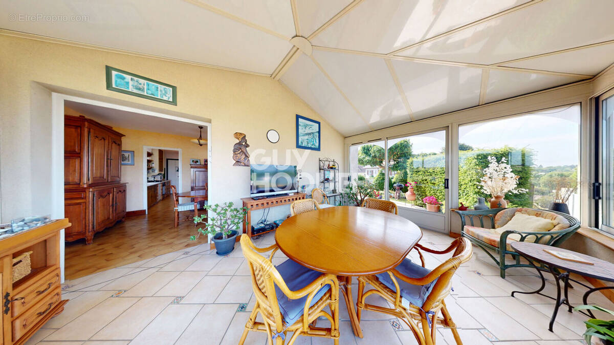 Maison à LA MEMBROLLE-SUR-CHOISILLE