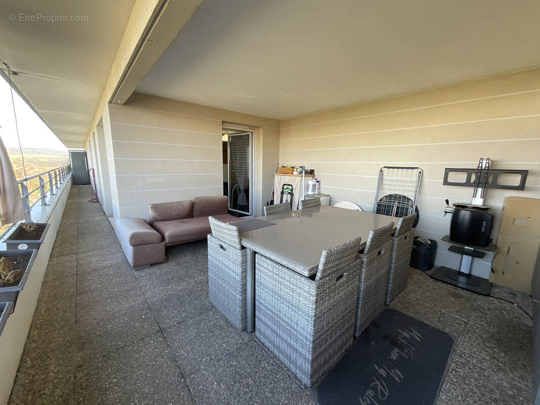 Appartement à L&#039;ISLE-D&#039;ABEAU