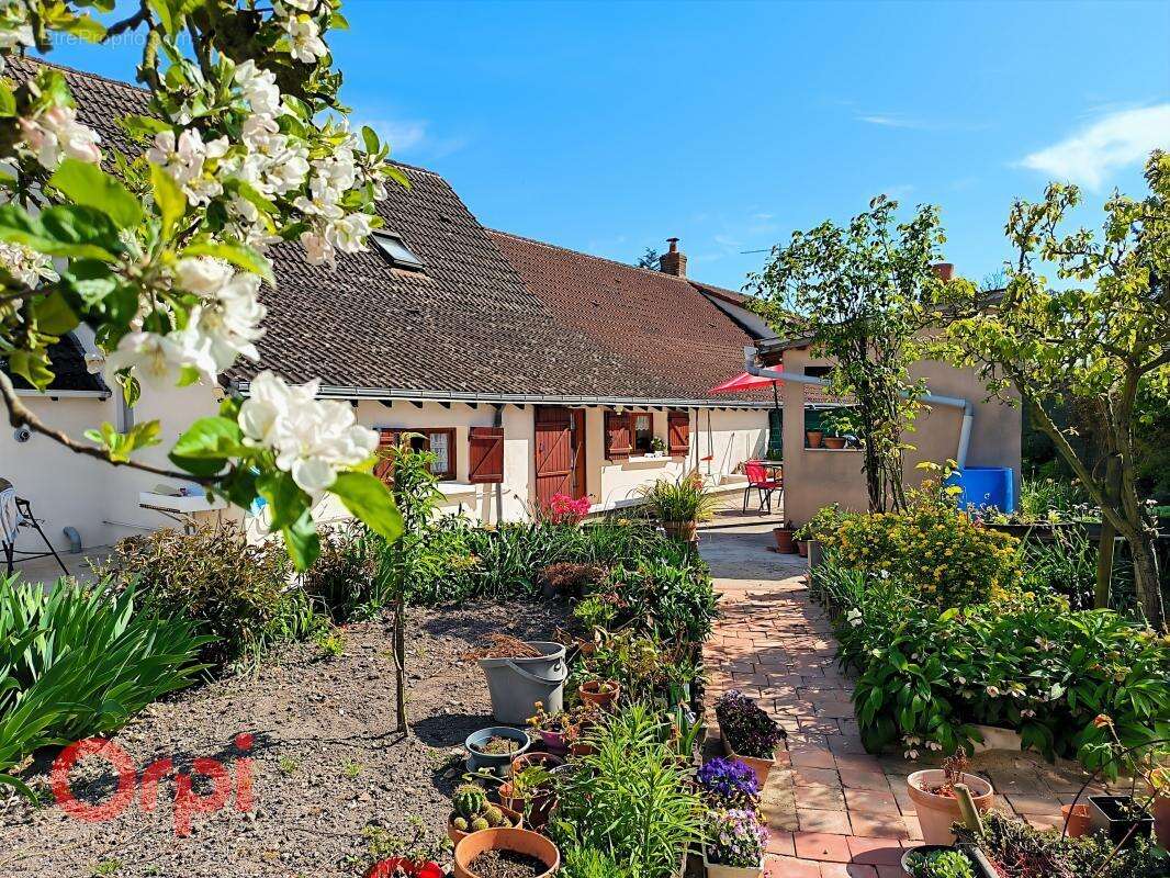 Maison à BILLY