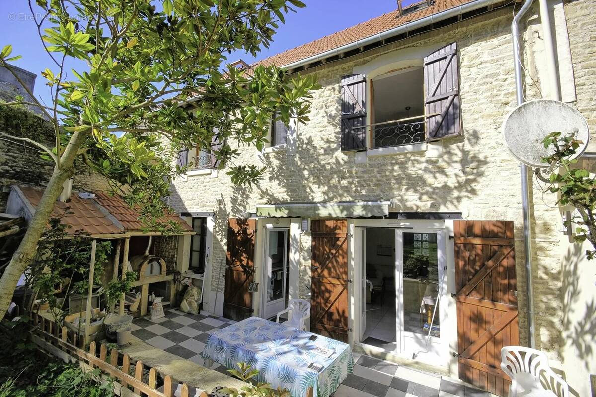 Maison à SAINT-AUBIN-SUR-MER