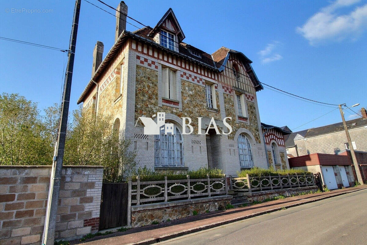 Maison à FORGES-LES-EAUX
