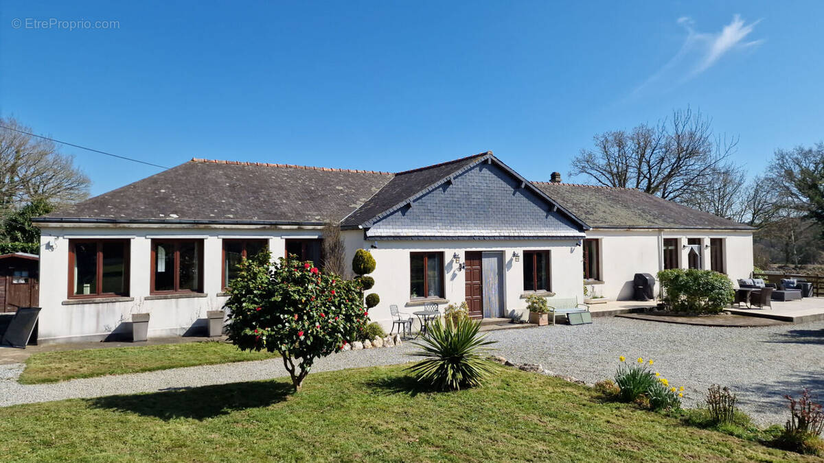 Maison à JOSSELIN